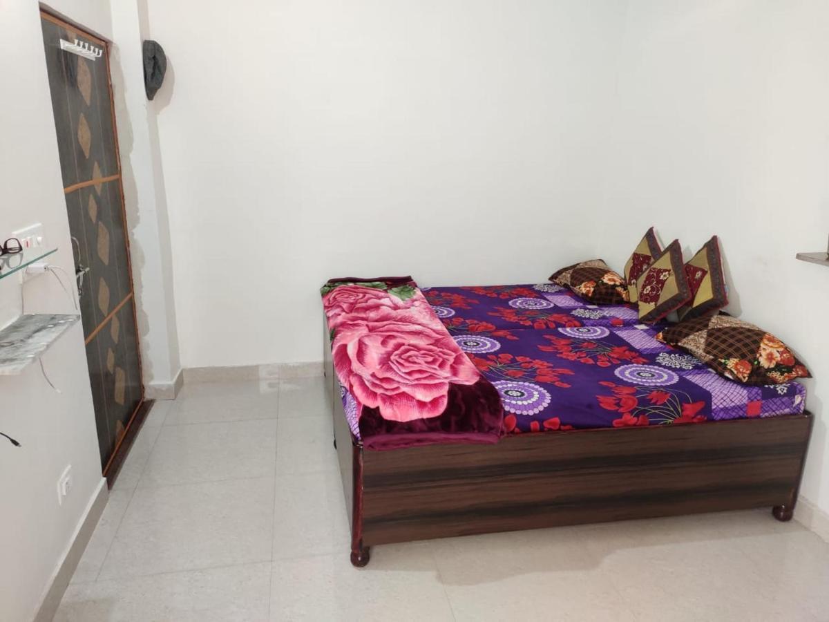 Nidhivan Homestay Vrindāvan المظهر الخارجي الصورة