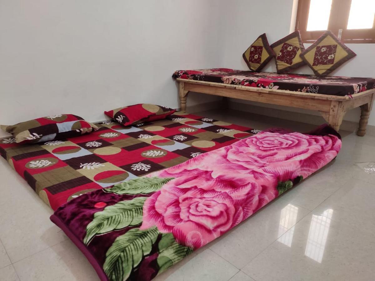 Nidhivan Homestay Vrindāvan المظهر الخارجي الصورة